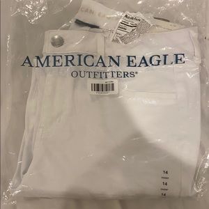 American Eagle White Stretch Jeans
